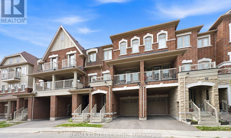 32 Shiff Crescent