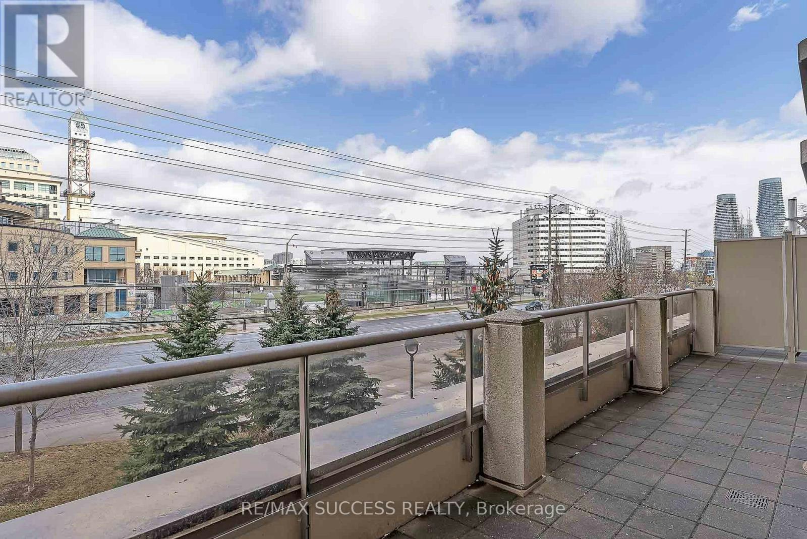 203-310 Burnhamthorpe Road W, Mississauga, ON, L5B 4P9 - 3