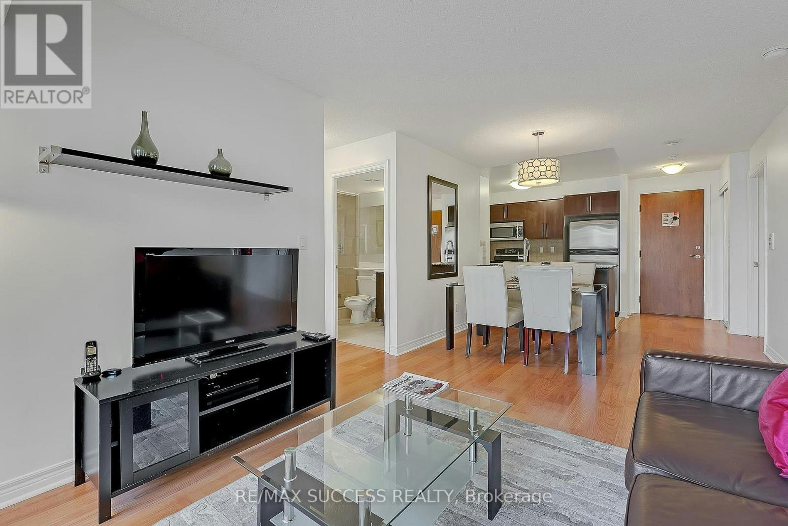 203-310 Burnhamthorpe Road W, Mississauga, ON, L5B 4P9 - 12