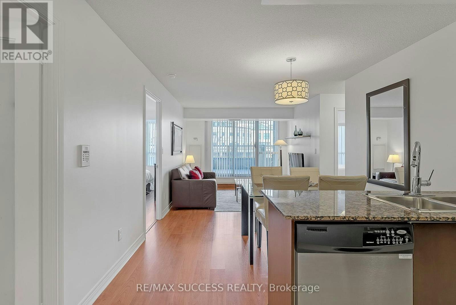 203-310 Burnhamthorpe Road W, Mississauga, ON, L5B 4P9 - 19