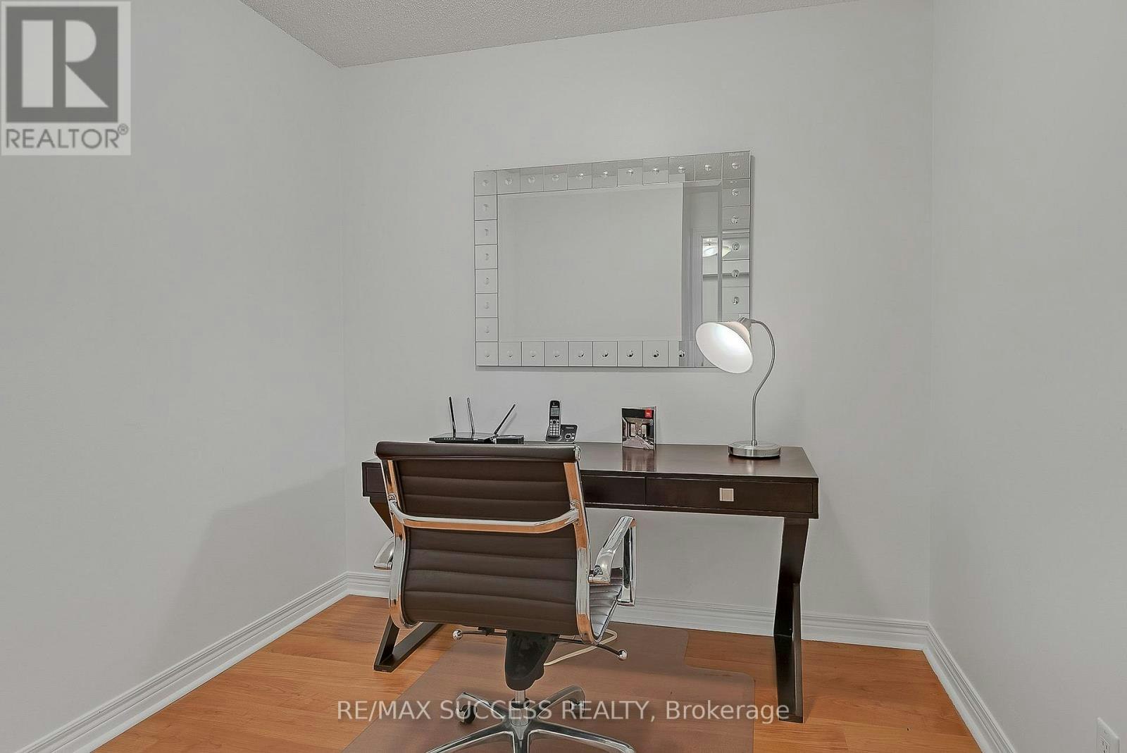 203-310 Burnhamthorpe Road W, Mississauga, ON, L5B 4P9 - 11