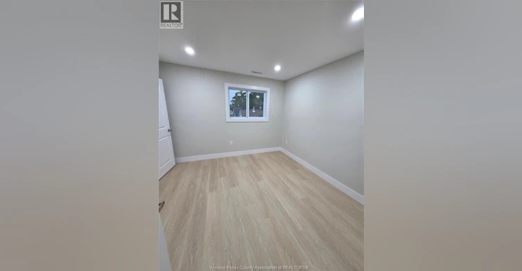 411 Clinton Street, Windsor, ON, N8X 1A7 - 5