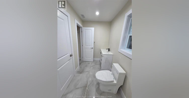 411 Clinton Street, Windsor, ON, N8X 1A7 - 8