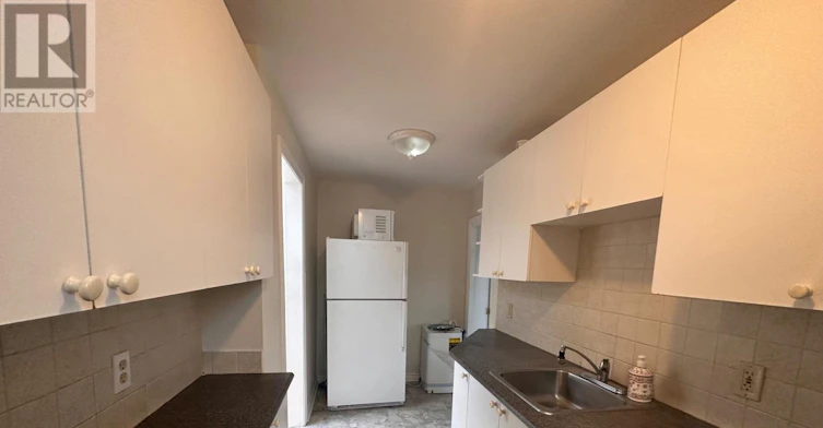 2-94 Fairmont Avenue, Ottawa, ON, K1Y 1X5 - 4