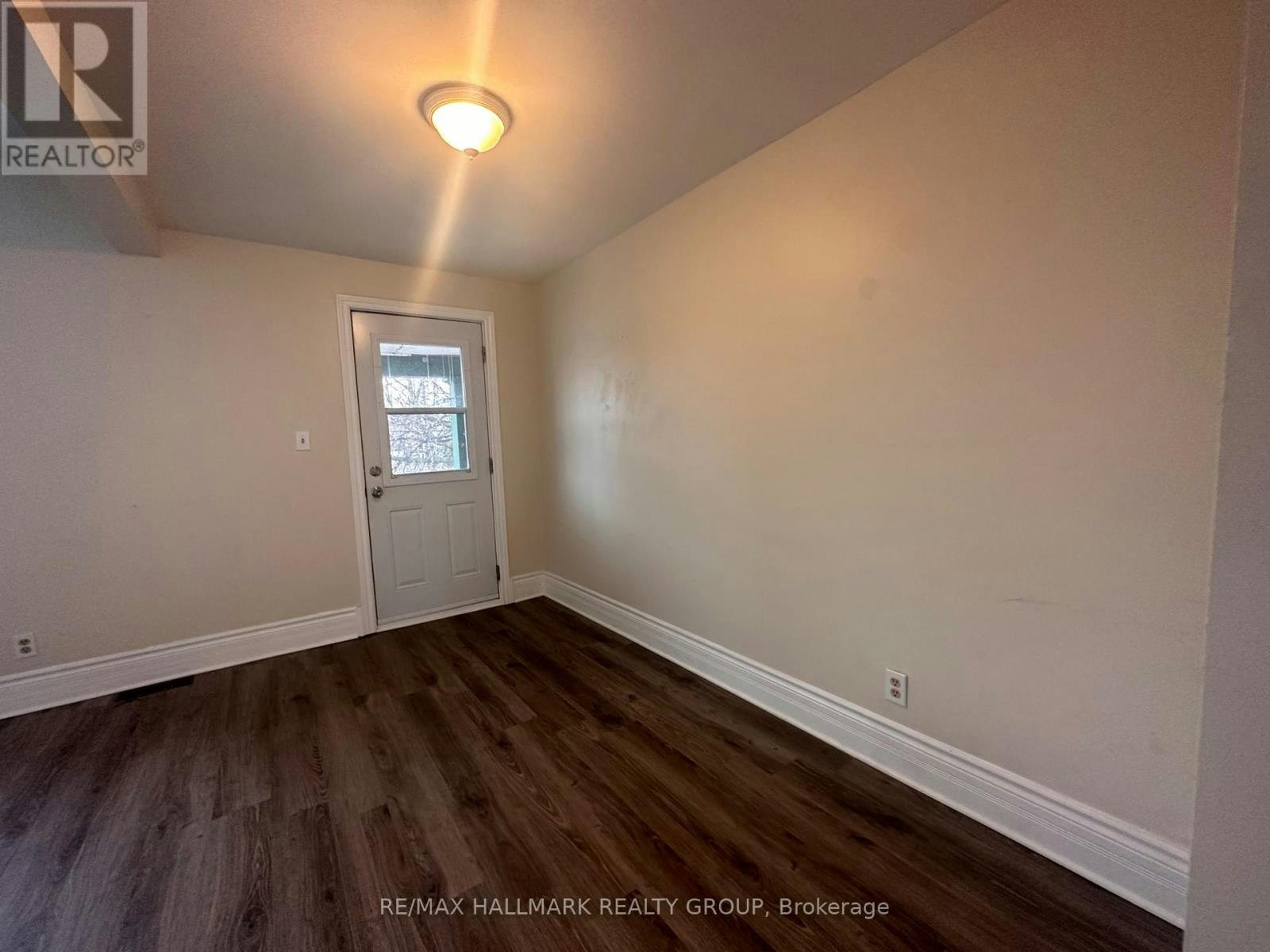 2-94 Fairmont Avenue, Ottawa, ON, K1Y 1X5 - 10