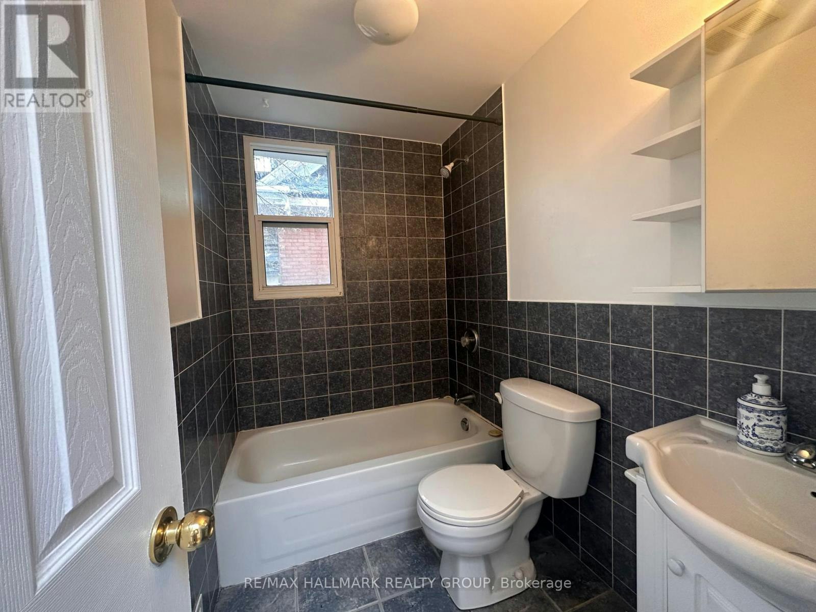 2-94 Fairmont Avenue, Ottawa, ON, K1Y 1X5 - 12