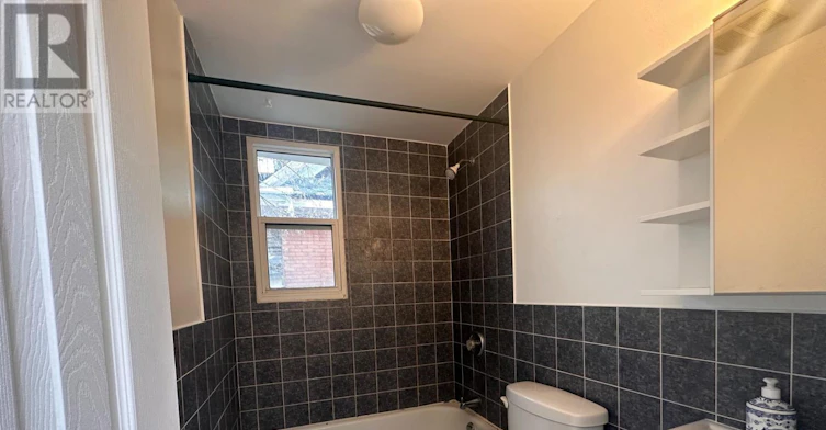 2-94 Fairmont Avenue, Ottawa, ON, K1Y 1X5 - 12