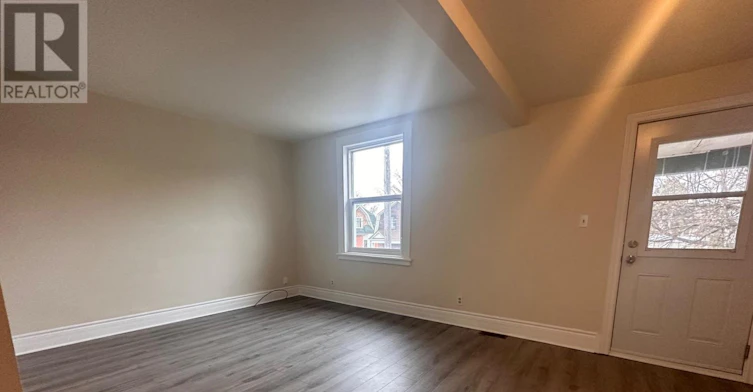 2-94 Fairmont Avenue, Ottawa, ON, K1Y 1X5 - 11