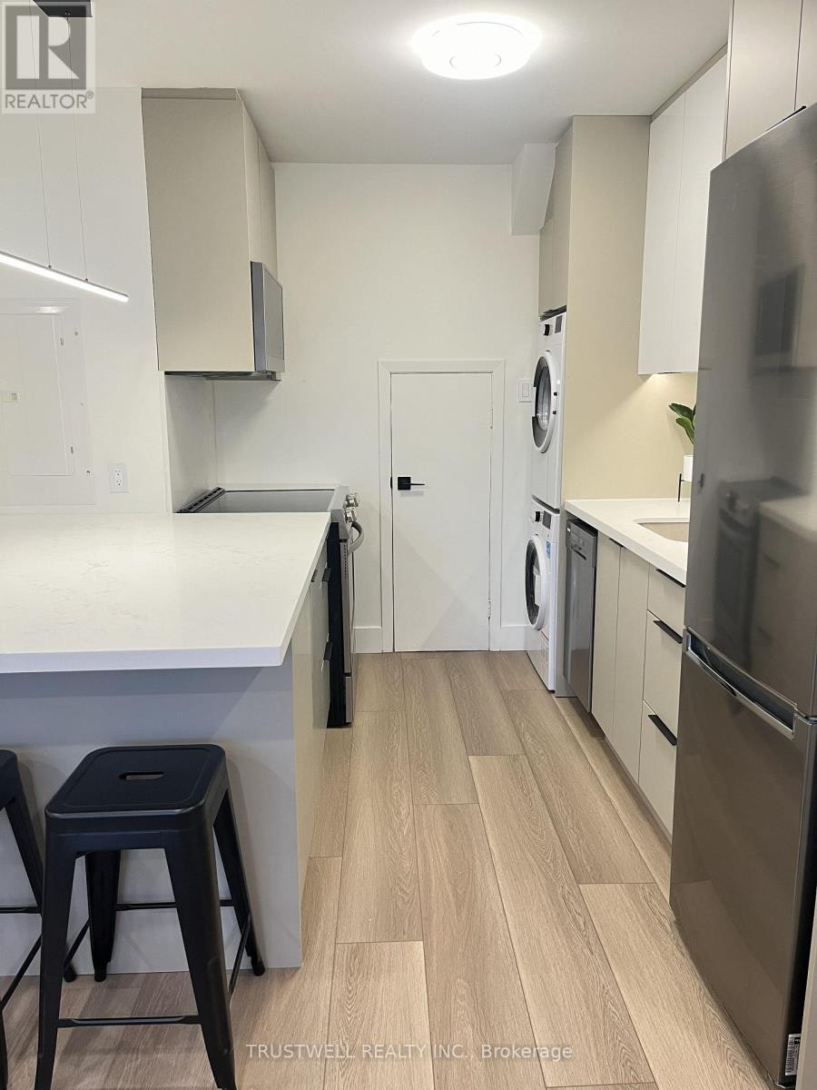B-909 Millwood Road, Toronto, ON, M4G 1X2 - 5
