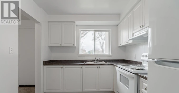 12-44 Romfield Drive, Toronto, ON, M3J 1K3 - 12
