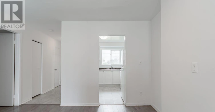 12-44 Romfield Drive, Toronto, ON, M3J 1K3 - 10