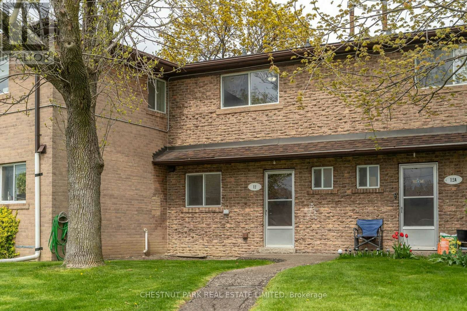 12-44 Romfield Drive, Toronto, ON, M3J 1K3
