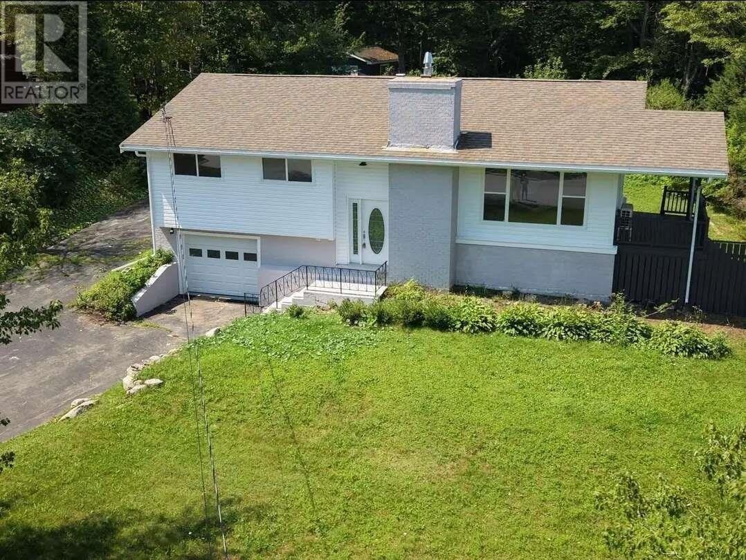 61 Chalamont Drive, Hammonds Plains, NS, B3Z 1H8