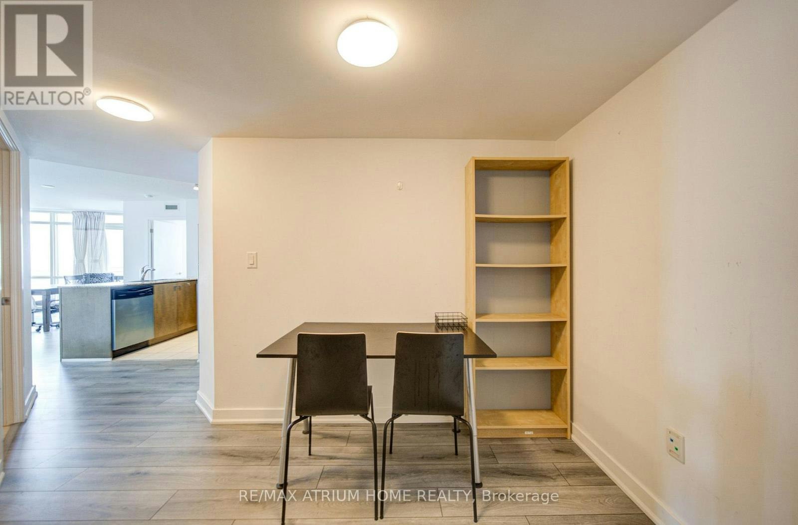 4510-11 Brunel Court, Toronto, ON, M5V 3Y3 - 5