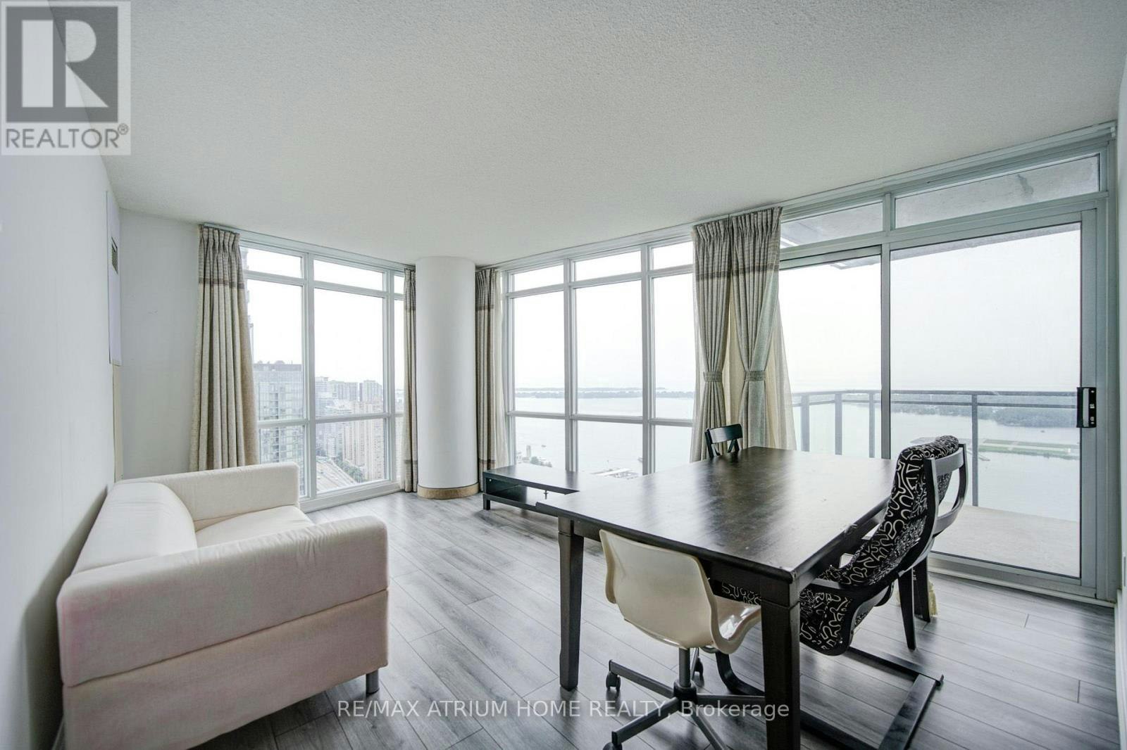 4510-11 Brunel Court, Toronto, ON, M5V 3Y3 - 17