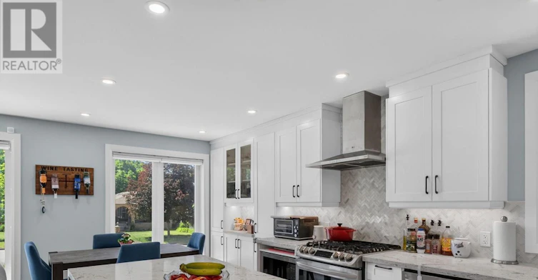 10 Sylla Avenue, Toronto, ON, M1R 4W7 - 10