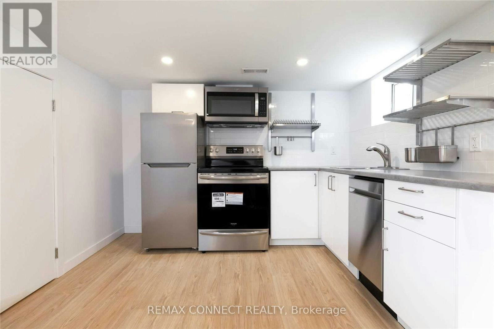 LOWER-1370 Woodbine Avenue, Toronto, ON, M4C 4G5 - 3