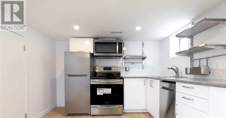 LOWER-1370 Woodbine Avenue, Toronto, ON, M4C 4G5 - 3
