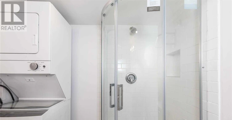 LOWER-1370 Woodbine Avenue, Toronto, ON, M4C 4G5 - 11