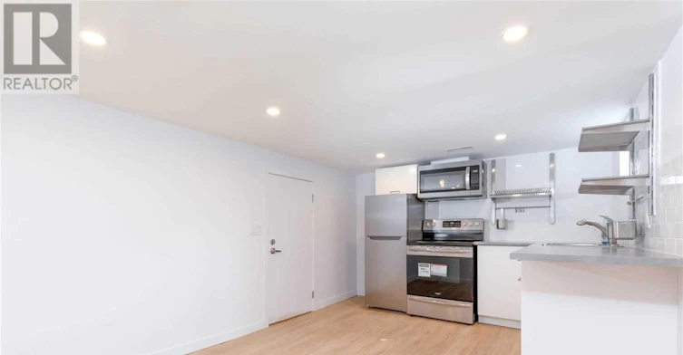 LOWER-1370 Woodbine Avenue, Toronto, ON, M4C 4G5 - 5