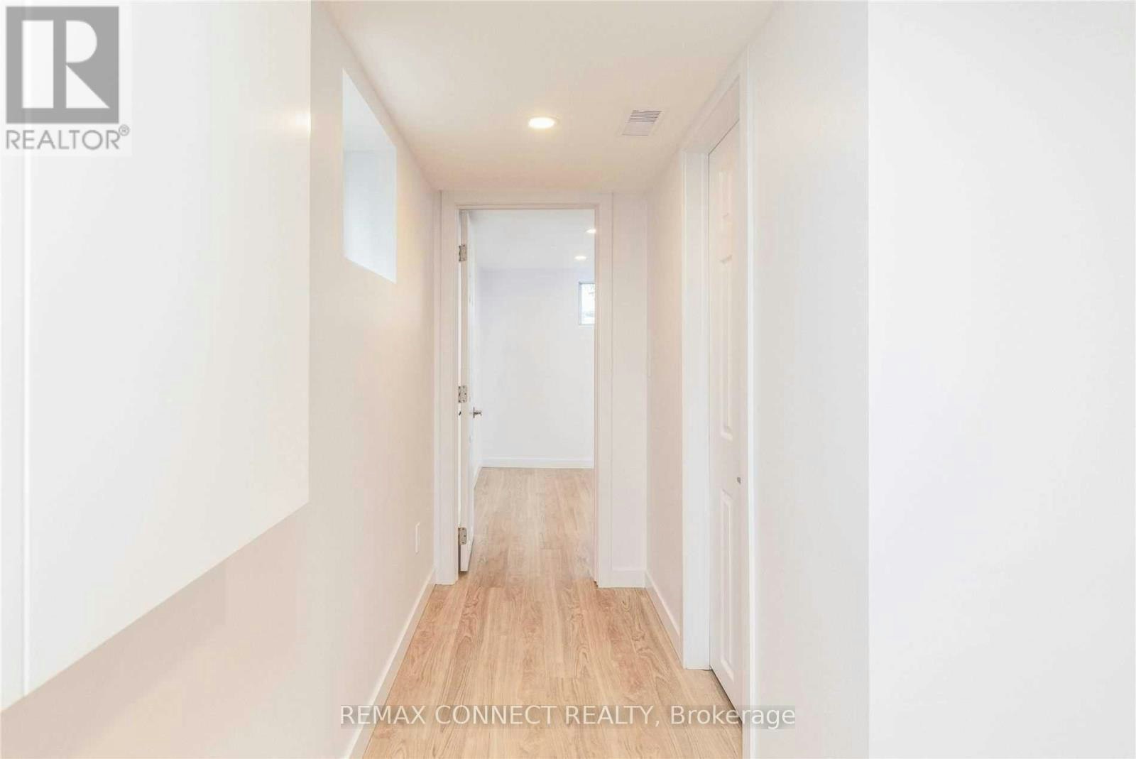 LOWER-1370 Woodbine Avenue, Toronto, ON, M4C 4G5 - 7