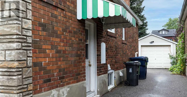 LOWER-1370 Woodbine Avenue, Toronto, ON, M4C 4G5 - 12