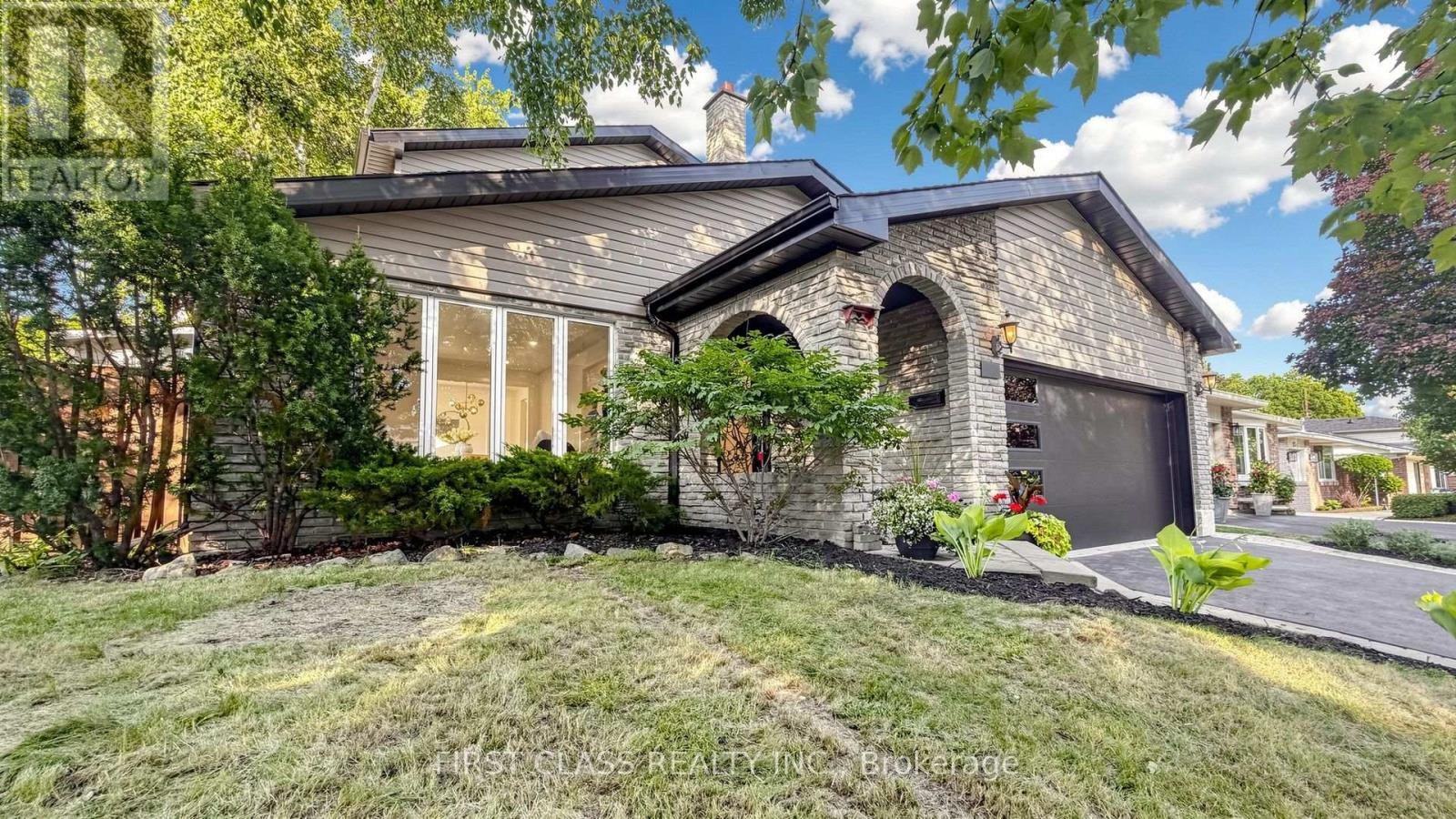 2337 Devon Road, Oakville, ON, L6J 5R6 - 2