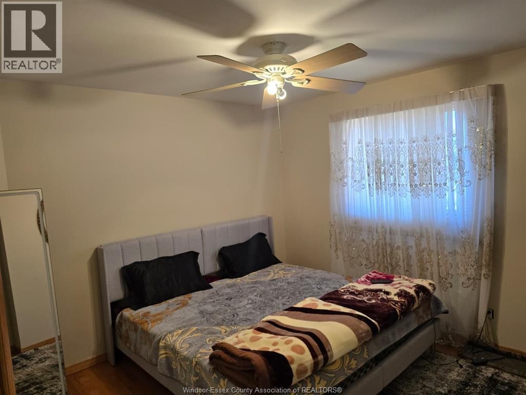 UPPER-2636 Fleming Court, Windsor, ON, N9E 4P1 - 3