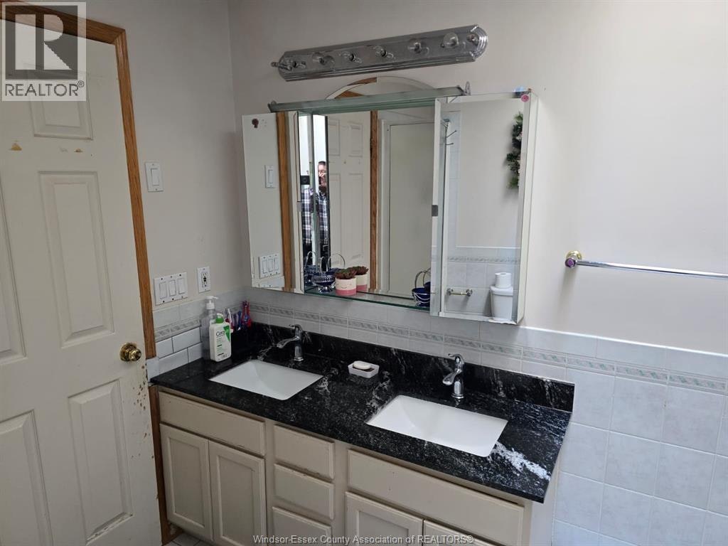 UPPER-2636 Fleming Court, Windsor, ON, N9E 4P1 - 5