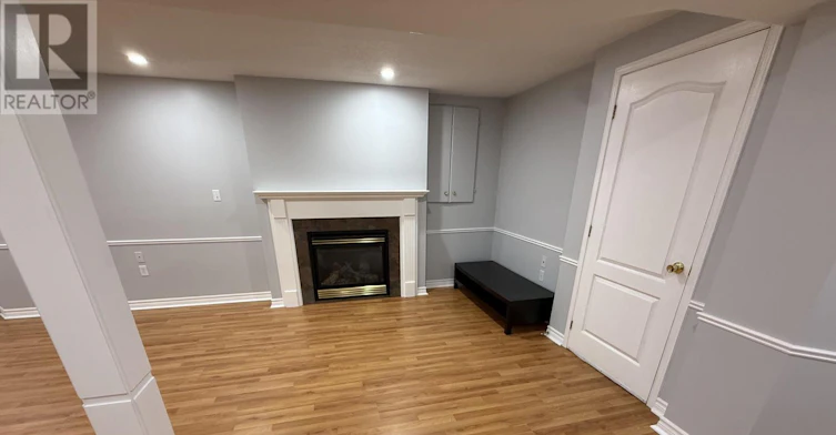 LOWER-54 Castlepoint Drive, Vaughan, ON, L4H 1B8 - 9