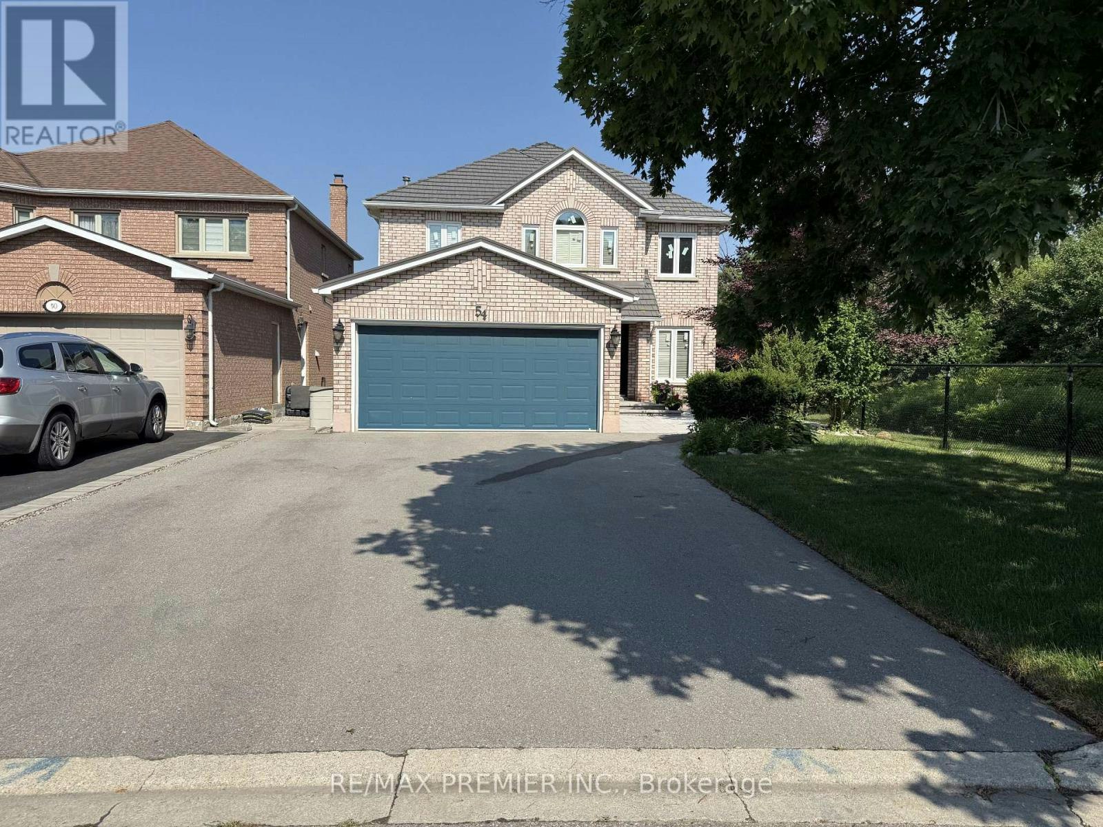LOWER-54 Castlepoint Drive, Vaughan, ON, L4H 1B8