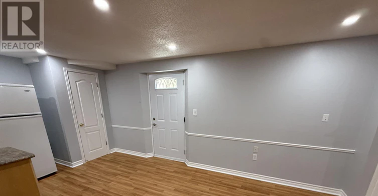LOWER-54 Castlepoint Drive, Vaughan, ON, L4H 1B8 - 12