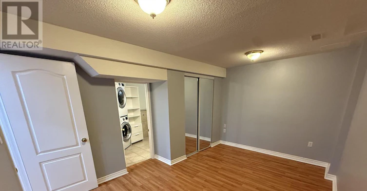 LOWER-54 Castlepoint Drive, Vaughan, ON, L4H 1B8 - 17