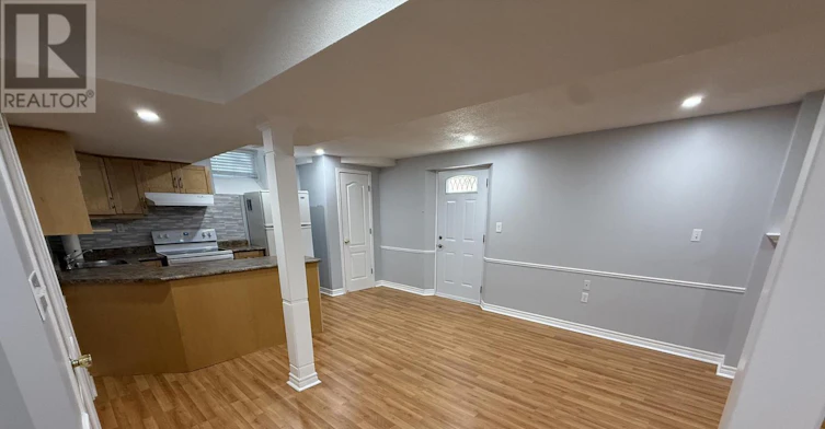 LOWER-54 Castlepoint Drive, Vaughan, ON, L4H 1B8 - 10
