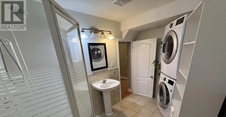 LOWER-54 Castlepoint Drive, Vaughan, ON, L4H 1B8 - 18