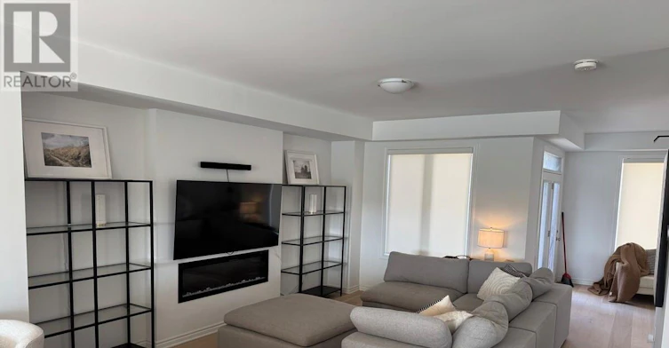 3039 John Mckay Boulevard, Oakville, ON, L6H 4K5 - 4
