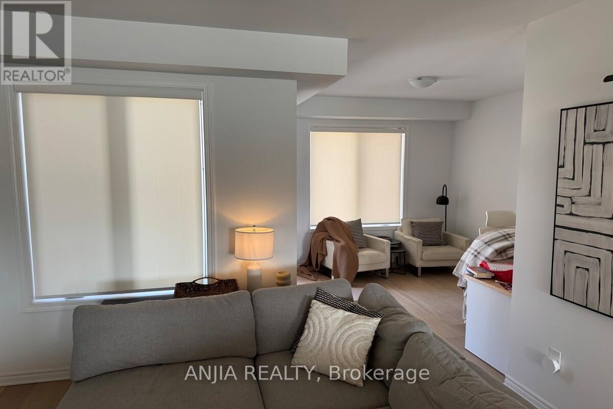 3039 John Mckay Boulevard, Oakville, ON, L6H 4K5 - 5