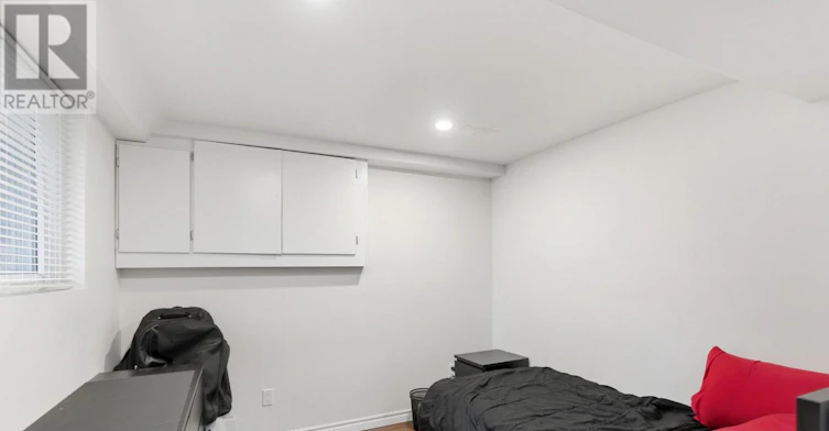 BSMT-111 Britten Close, Hamilton, ON, L9C 4K1 - 11