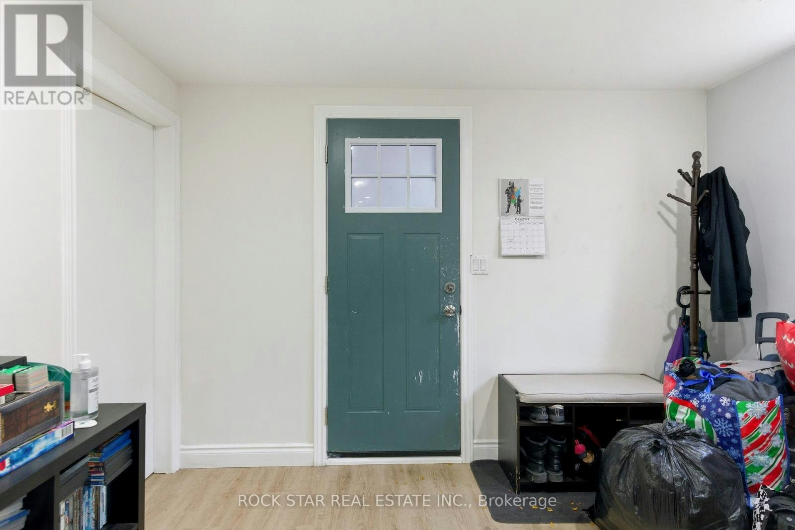 BSMT-111 Britten Close, Hamilton, ON, L9C 4K1 - 2