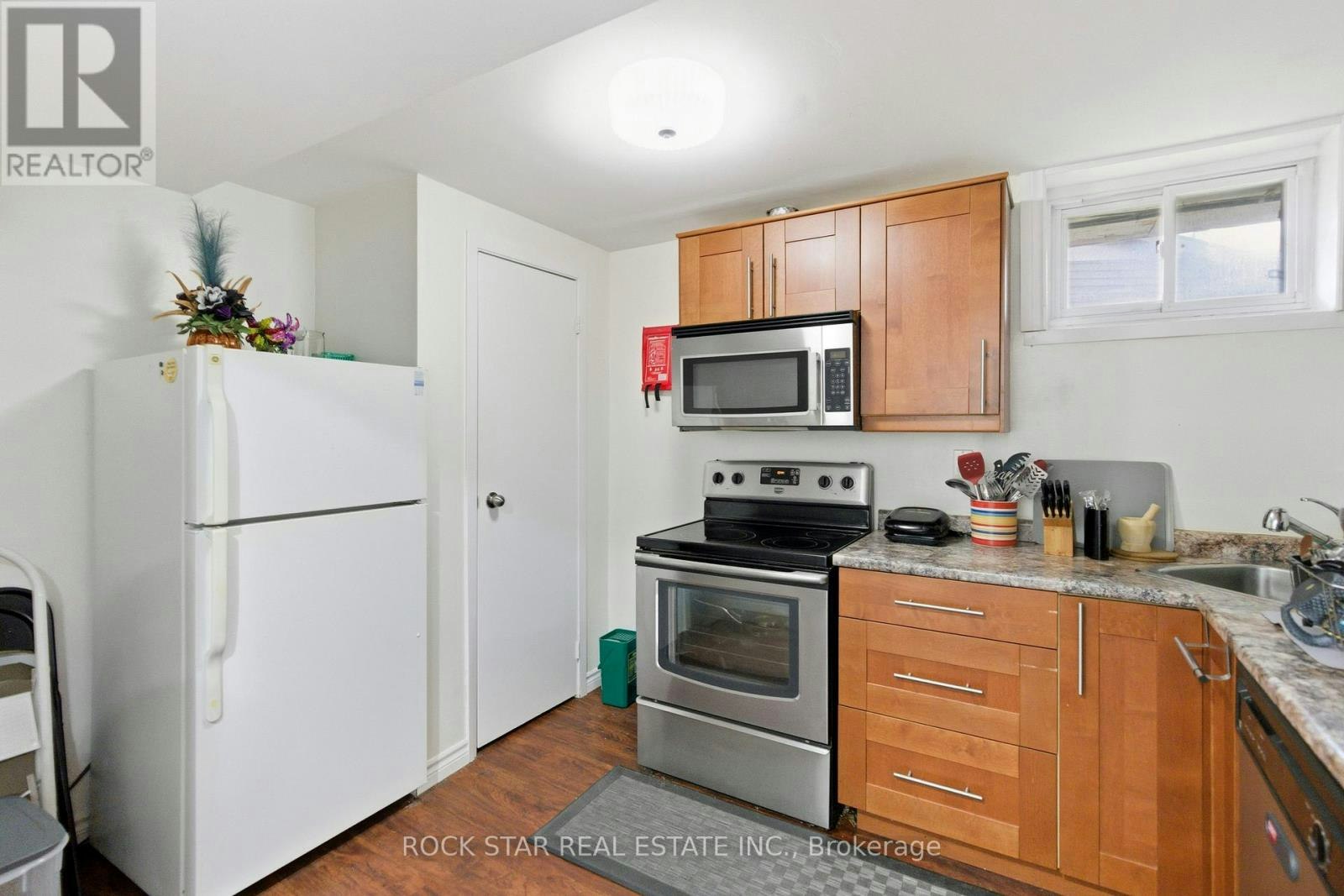 BSMT-111 Britten Close, Hamilton, ON, L9C 4K1 - 10