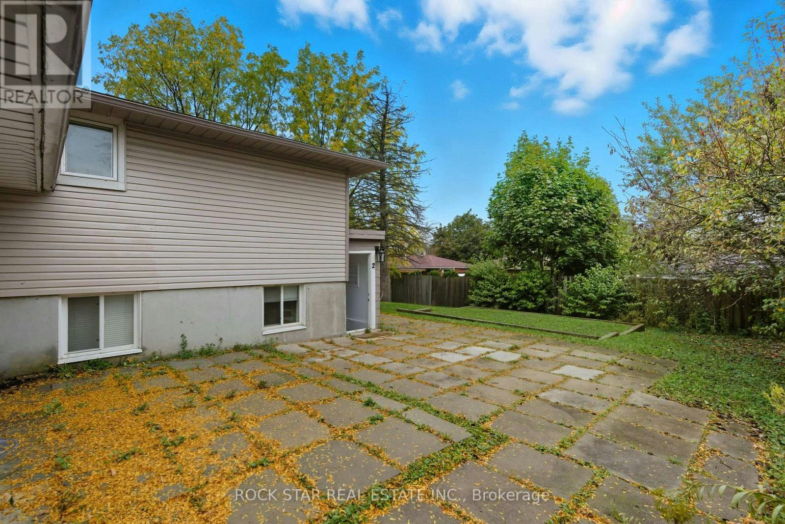 BSMT-111 Britten Close, Hamilton, ON, L9C 4K1 - 17