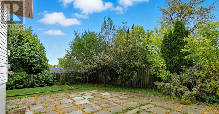 BSMT-111 Britten Close, Hamilton, ON, L9C 4K1 - 18