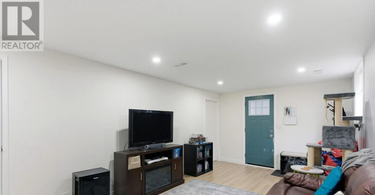 BSMT-111 Britten Close, Hamilton, ON, L9C 4K1 - 6