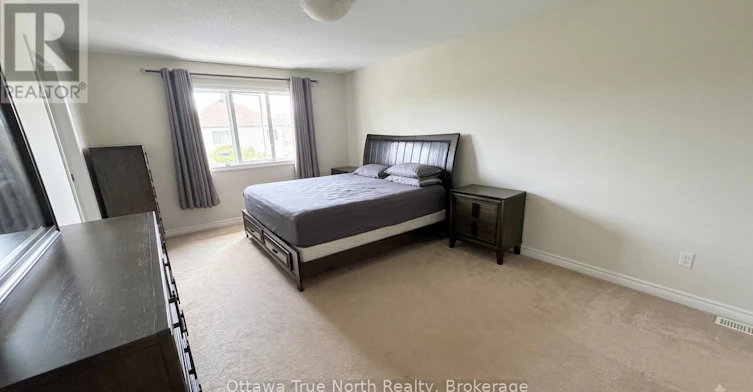 308 Glenbrae Avenue S, Ottawa, ON, K2W 0B9 - 10