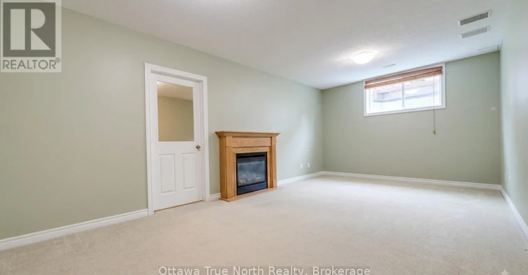 308 Glenbrae Avenue S, Ottawa, ON, K2W 0B9 - 16