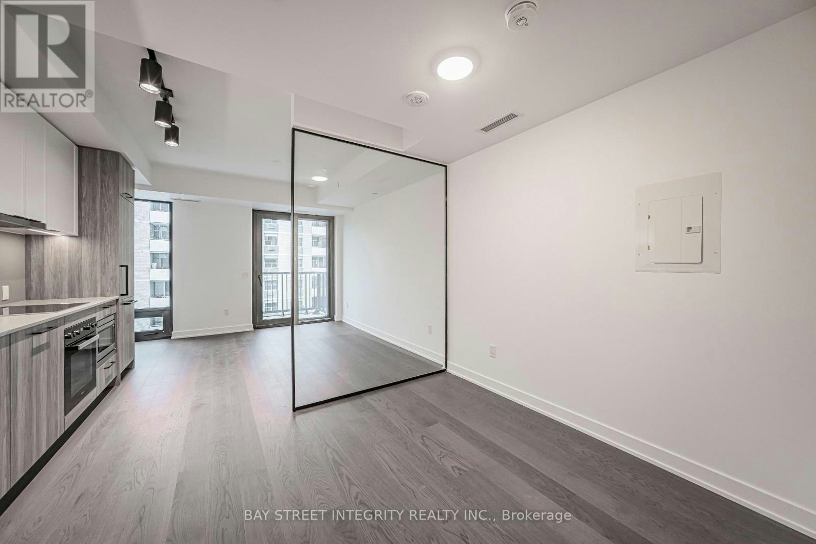 503-91 Montclair Avenue, Toronto, ON, M5P 0B1 - 13