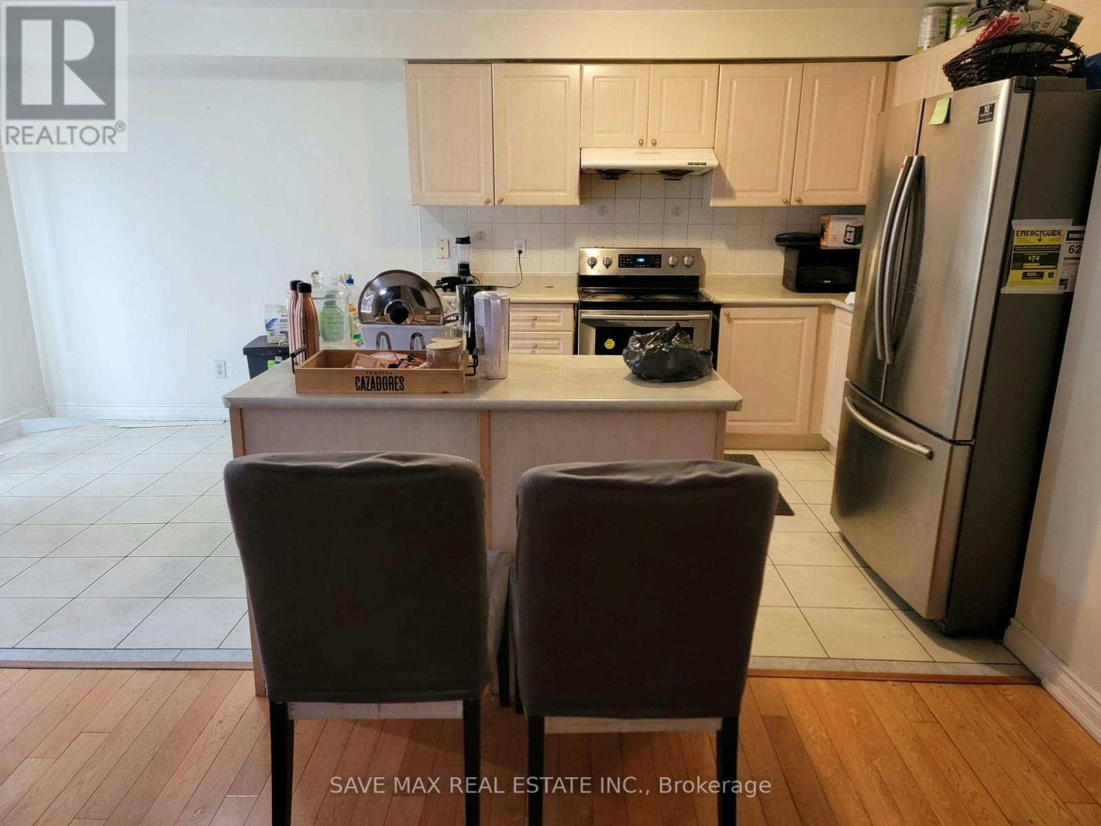7 Junction Crescent, Brampton, ON, L7A 2G6 - 8