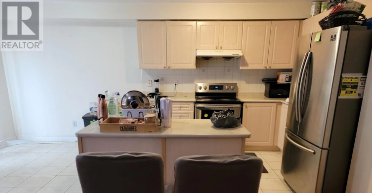 7 Junction Crescent, Brampton, ON, L7A 2G6 - 8