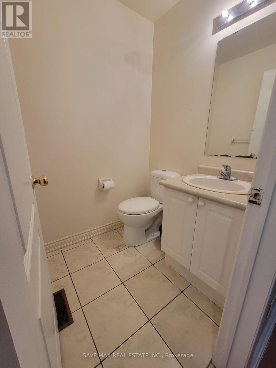 7 Junction Crescent, Brampton, ON, L7A 2G6 - 6