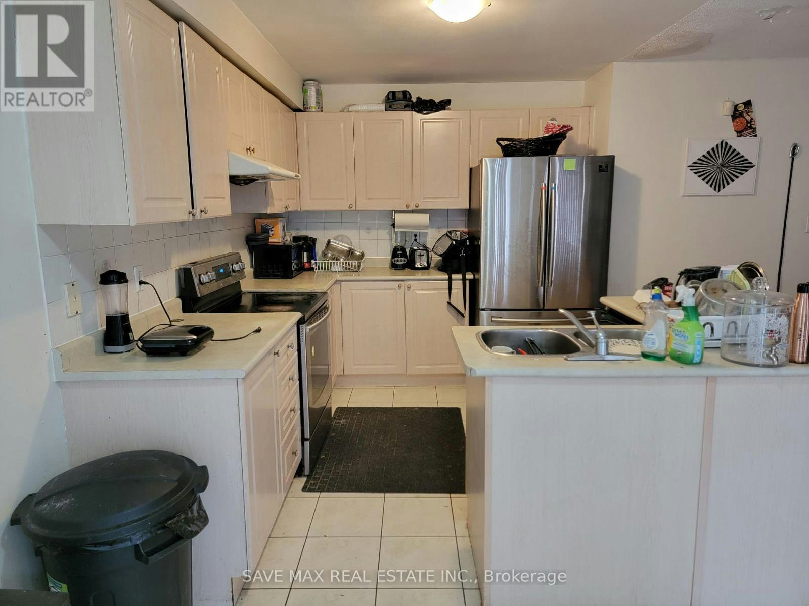 7 Junction Crescent, Brampton, ON, L7A 2G6 - 9
